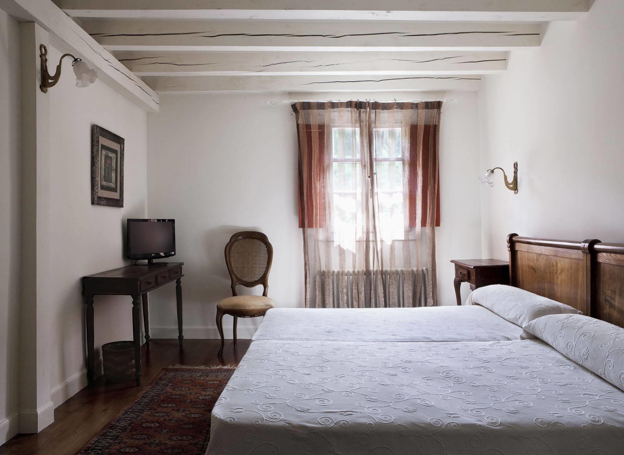 Hotel Iraragorri Galdakao Ngoại thất bức ảnh